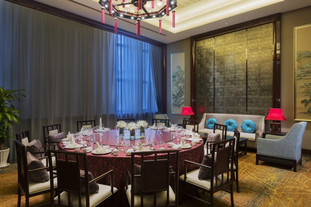 Wanda Realm Chifeng Hotel Exterior photo